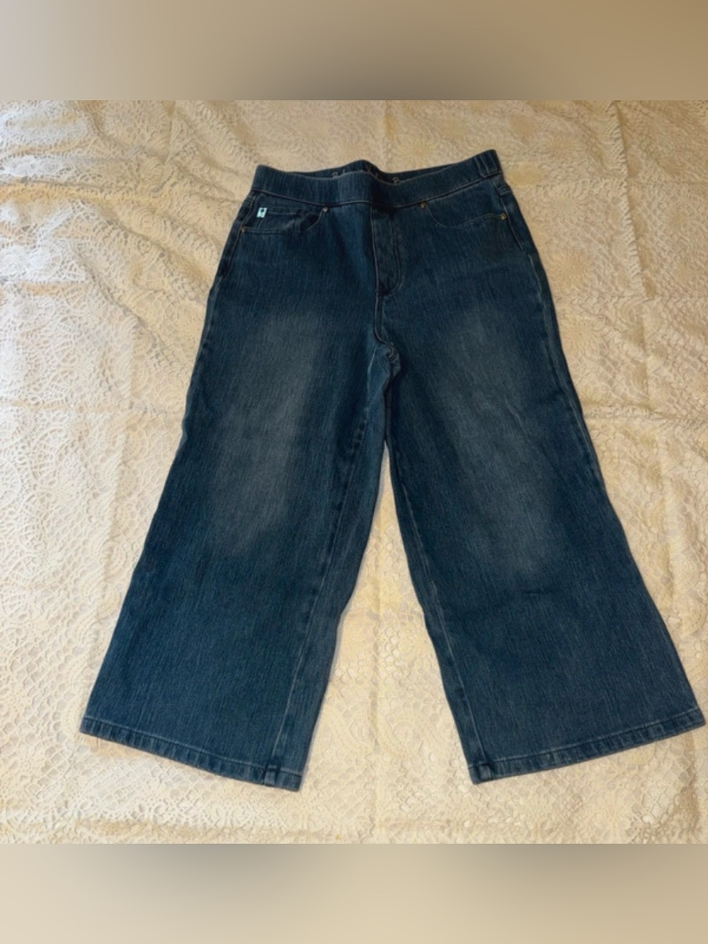Belle Kim Gravel Women's Capri Jeans
 Wide-Leg Jeans - Blue